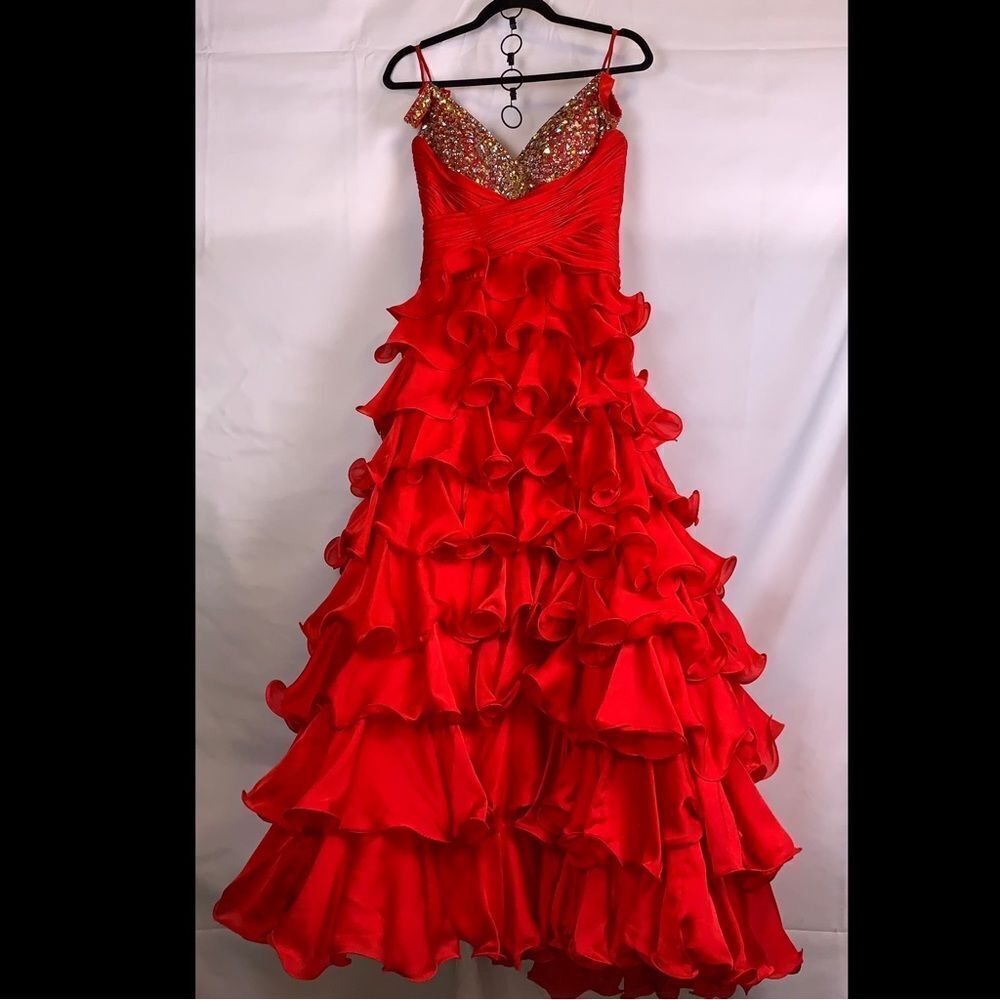 Embellished Sleeveless Coral Embellished Formal Ruffled Dress